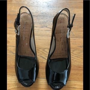 NWOT patent and cork sling back wedges